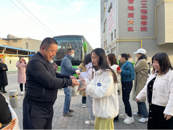 61d55094c0ac843d0c7c00bad6e326be.png 綜合地質(zhì)大隊新聞稿件審批表2024--34(1)340.png