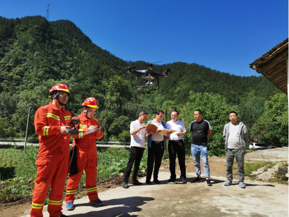 1d74c7f417016b58e80ee6b90bda3c9d.png “無人機(jī)+”助力1160陜西地礦綜合隊(duì)經(jīng)營發(fā)展向高攀升1197.png